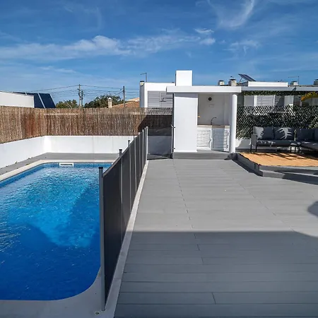 Semesterbostad Trevo House - With Private Pool *