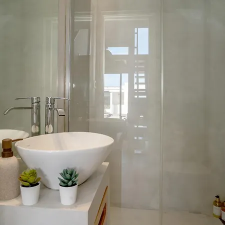 Semesterbostad Trevo House - With Private Pool