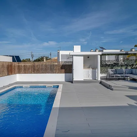 Trevo House - With Private Pool *