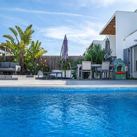 Trevo House - With Private Pool *